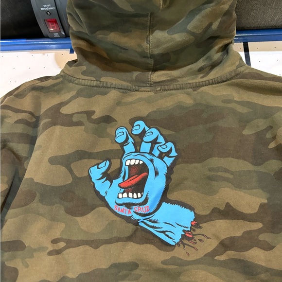 Santa Cruz Screaming Hand Hoodie - Picture 3 of 5